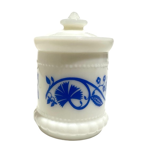 Mini Milk Glass Container - Picture 4 of 8